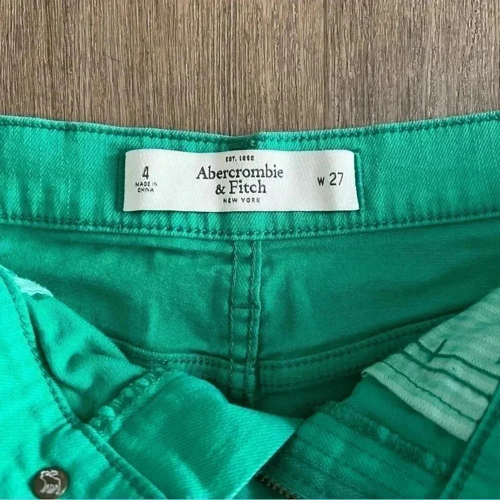 Abercrombie & Fitch Mid-Rise Denim Jean Shorts - Bright Green - Size 27 - Picture 6 of 7